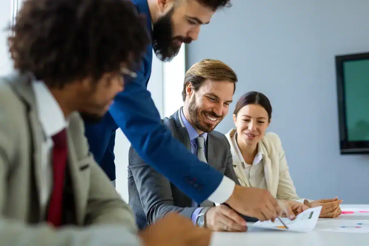 corporate-business-team-and-manager