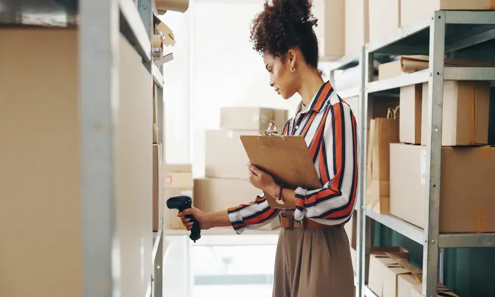 woman-boxes-and-scanner